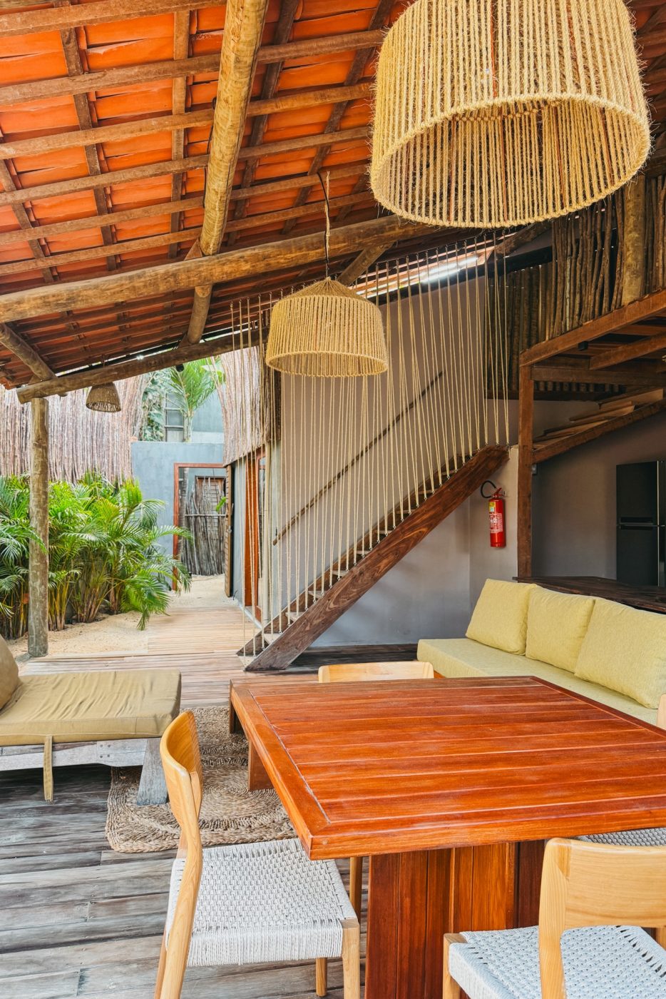 Casa Breeze
